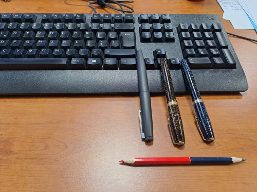 20240208_164711.jpg (4.16 MiB) Visto 4959 volte Parker vacumatic e Lamy 2000