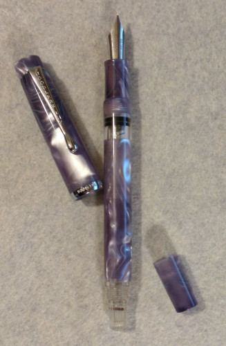 IMG_20241118_194523_297.jpg (1.21 MiB) Visto 8560 volte Noodler's Konrad Appalachian Pearl (Flex)