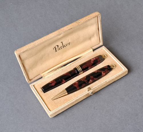 59. PARKER VEST-PARKER SET BURGUNDY & BLACK SET IN BOX. Opened.jpg