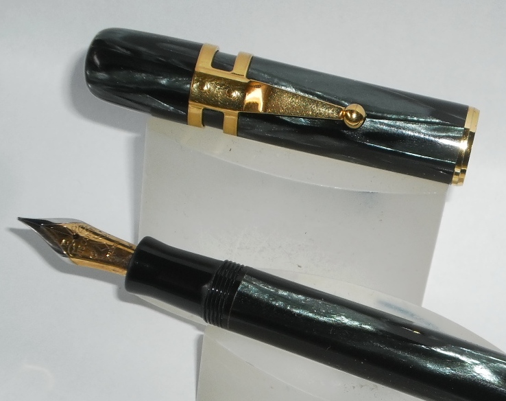 visconti ragtime verde 0013.JPG