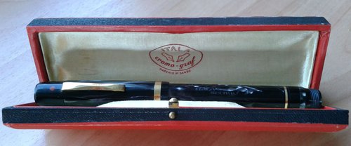 11. IC. pen in box.jpg