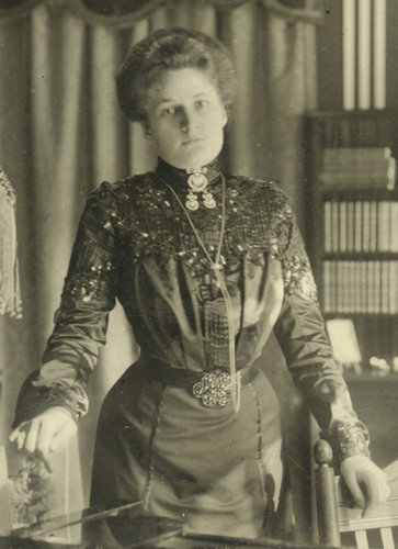 12. Therese Behr, Berlin 1908. Schnabel Music Foundation.jpg