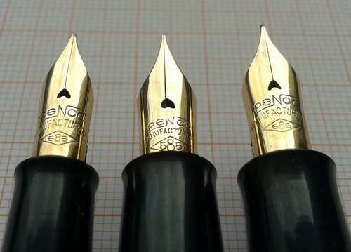 29. P47. 3 nibs.jpg