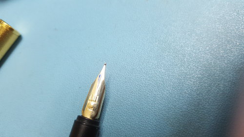 1481192705534-1828189888.jpg (2.91 MiB) Visto 4358 volte Pennino MontBlanc rimarchiato Dunhill