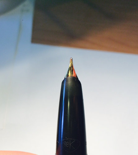 Pennino.jpg (1.24 MiB) Visto 4766 volte Dettaglio del pennino in oro