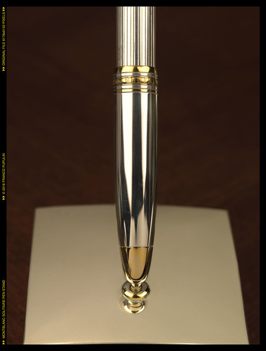 _05 Montblanc Solitaire Pen Stand ©FP.jpg