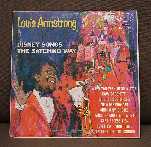 Louis Armstrong suona WD.JPG