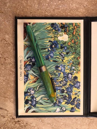 Visconti Van Gogh Irises - Una Penna dai colori eccezionali!
