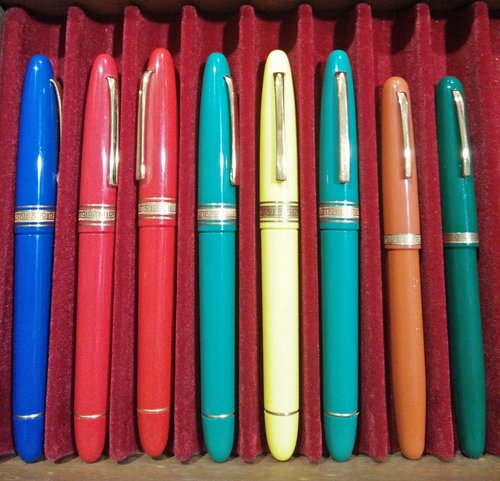 IMG_20190309_174415.jpg (2.09 MiB) Visto 4895 volte Queste se non sbaglio sono Ogiva ma viste le differenti grandezze non capisco se sono o meno dei modelli diversi ...