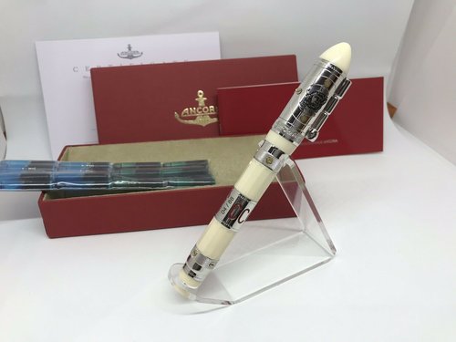 s-l1600 (8).jpg (136.02 KiB) Visto 2547 volte Ancora First Man In Space