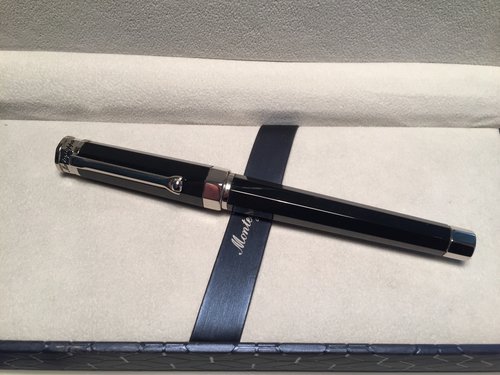 Montegrappa NeroUno chiusa