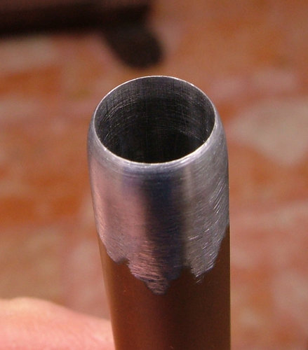 Parte inferiore affilata cilindro in alluminio