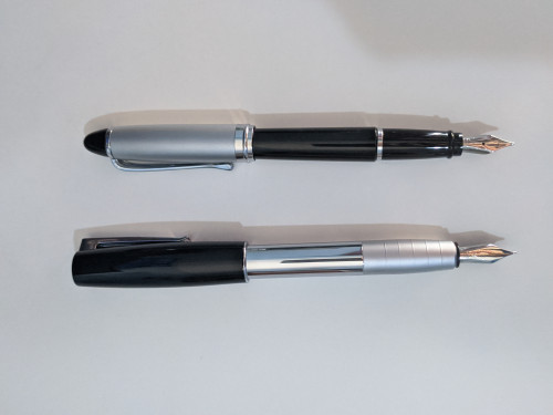 IMG_20200801_105102.jpg (2.7 MiB) Visto 4117 volte Comunque questo è un confronto tra le 2 migliori penne che possiedo