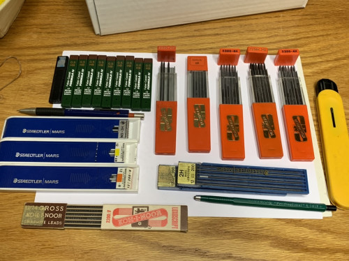 B950FCB7-DBEA-49DB-9377-3BD0C04439BA.jpeg (362.29 KiB) Visto 2352 volte Mine da matita