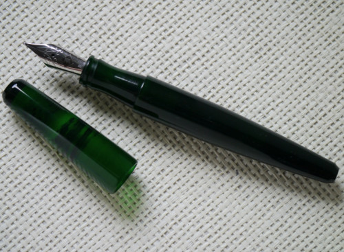 P1150336-3 FC Pocket 66 Emerald green.jpg