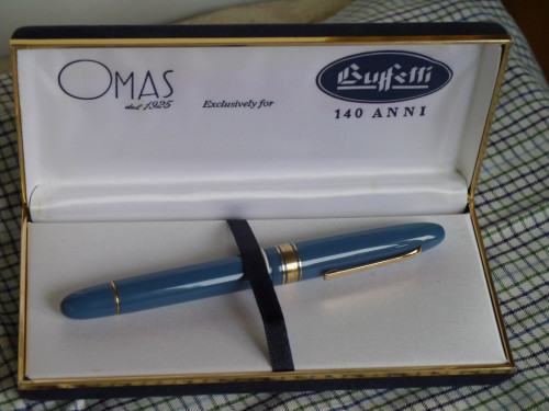 P1160763-3 Omas Buffetti 557S azzurra.jpg