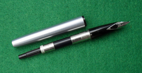 Sheaffer 444 - with modern Sheaffer converter.JPG