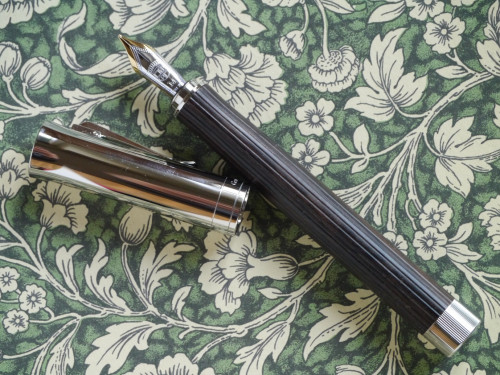 P1170399-3 Graf von Faber Castell Intuition Platinum Grenadilla.jpg