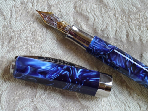 P1170201-3 Visconti Opera blue Typhoon.jpg