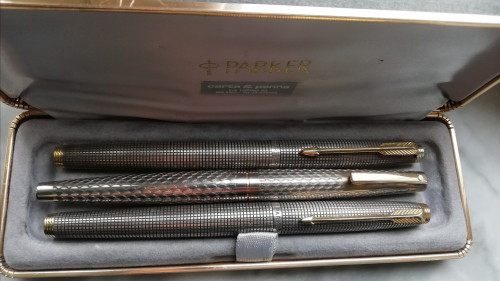 Lady Sheaffer e Parker 75.jpg