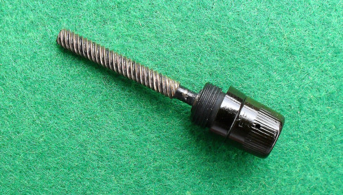 Soennecken 510 - 1938 - piston knob and screw - restored.JPG