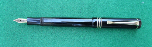 Soennecken 510 - open capped.JPG