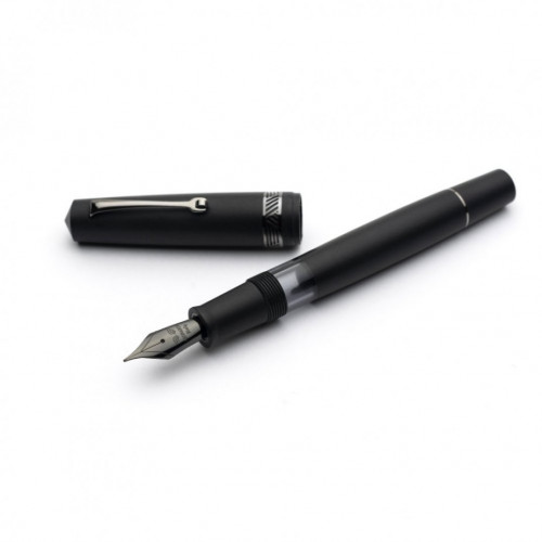 leonardo-momento-magico-matte-black-anima-nera-rt-fountain-pen-open-1074x1074.jpg