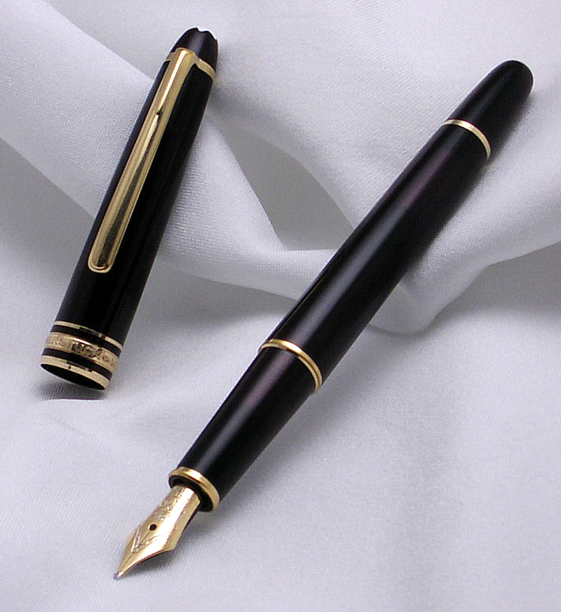 Montblanc_144_Fountain_Pen_4.JPG