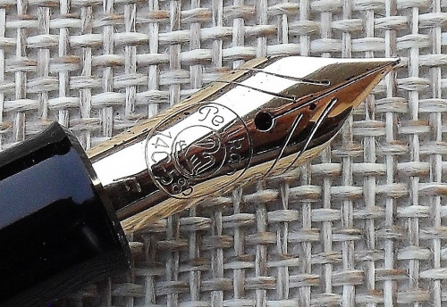 Pelikan 400N - nib (2).JPG